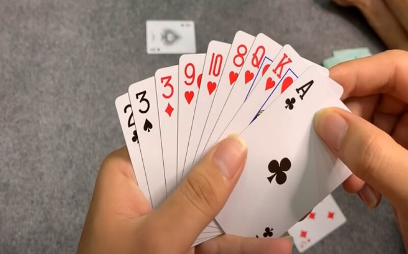 3 Bi quyet de choi thang game bai phom tu cao thu Bí quyết để chơi thắng game bài phỏm từ cao thủ